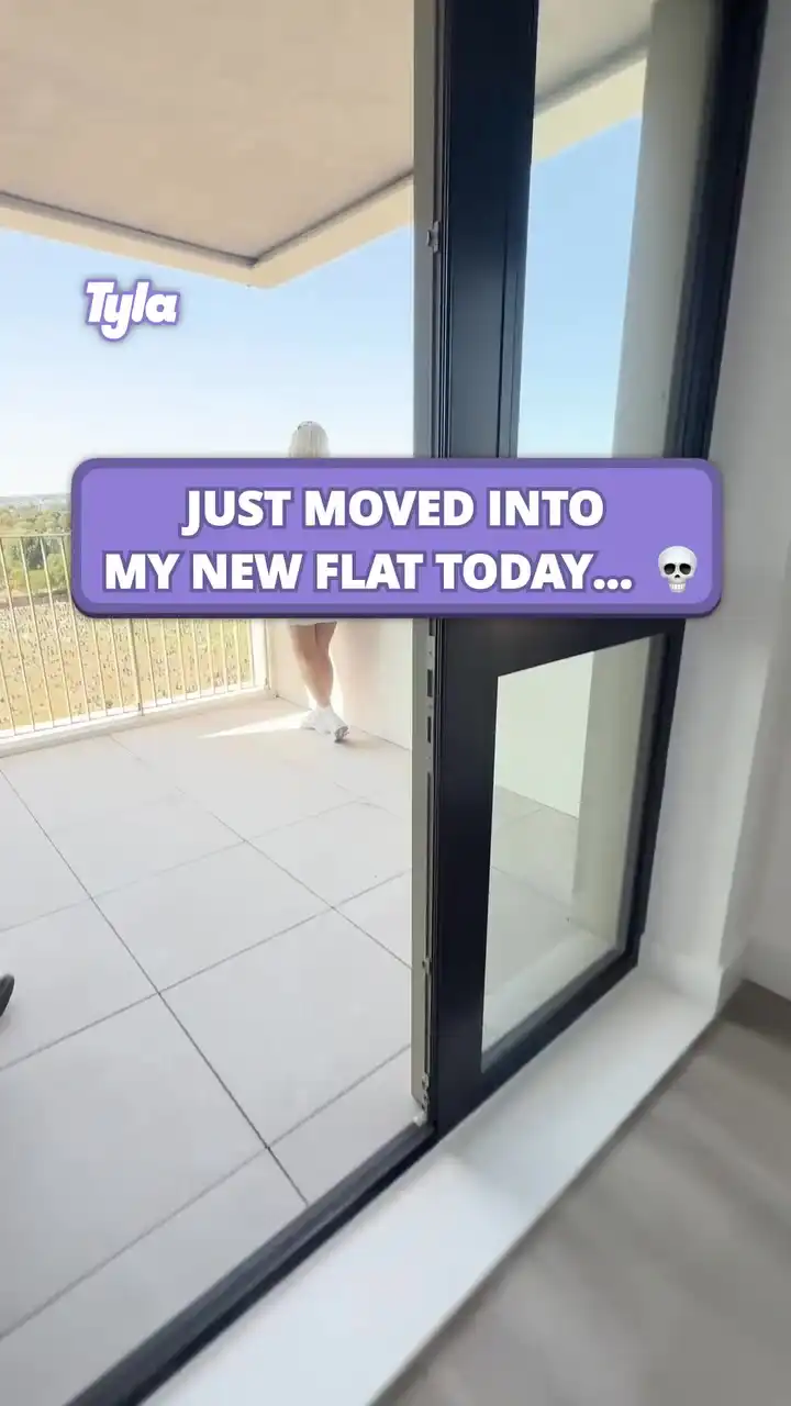 When I asked for a flat with a view, this is not what I meant π³πͺ¦