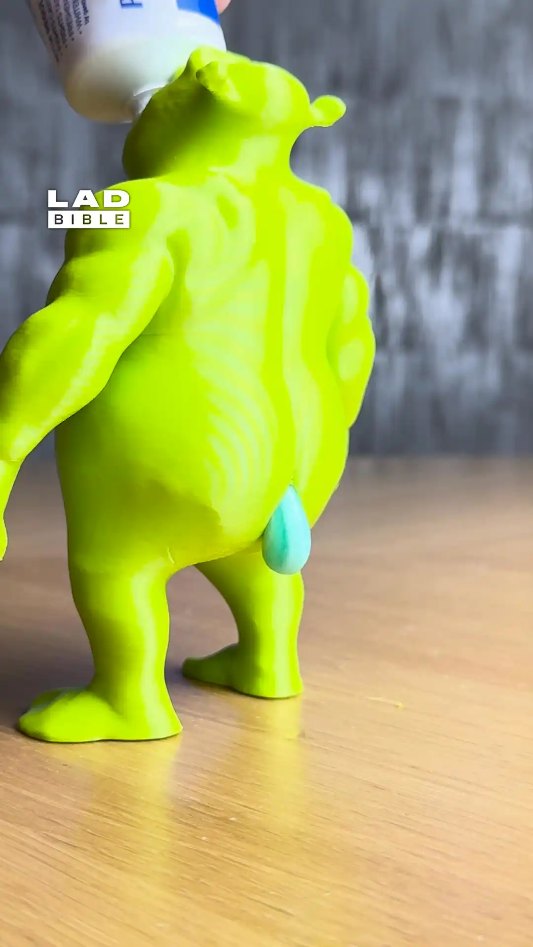 Shrek toothpaste dispenser 😂