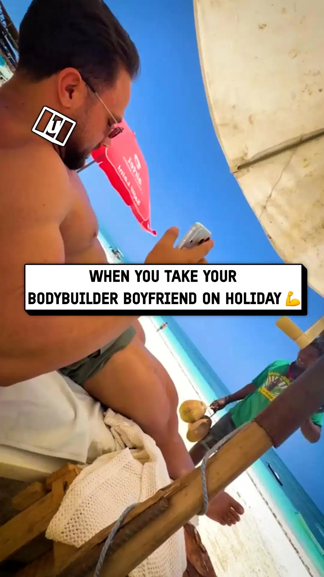 When your bodybuilder boyfriend is on holiday 🤣