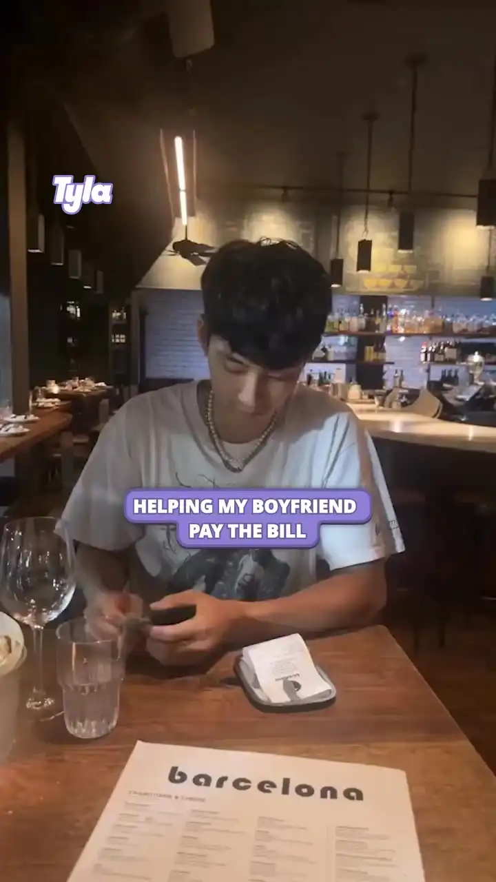 At least she offered 🤷‍♀️😅