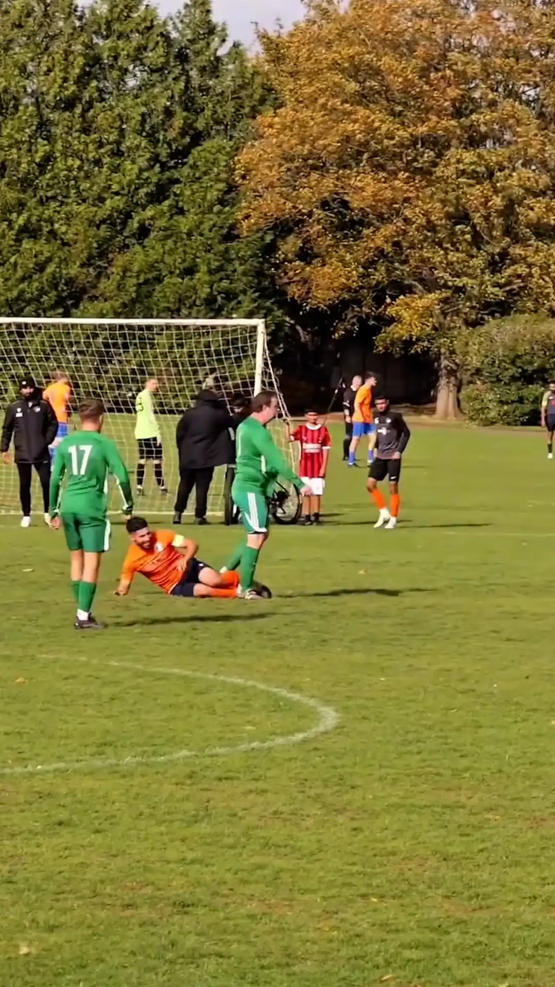 Sunday League Player Winds Up Opposition