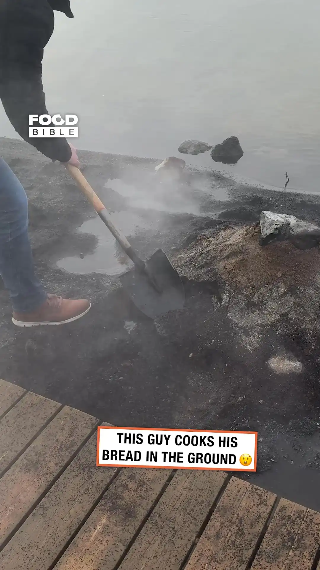 Baking bread under the ground 🍞