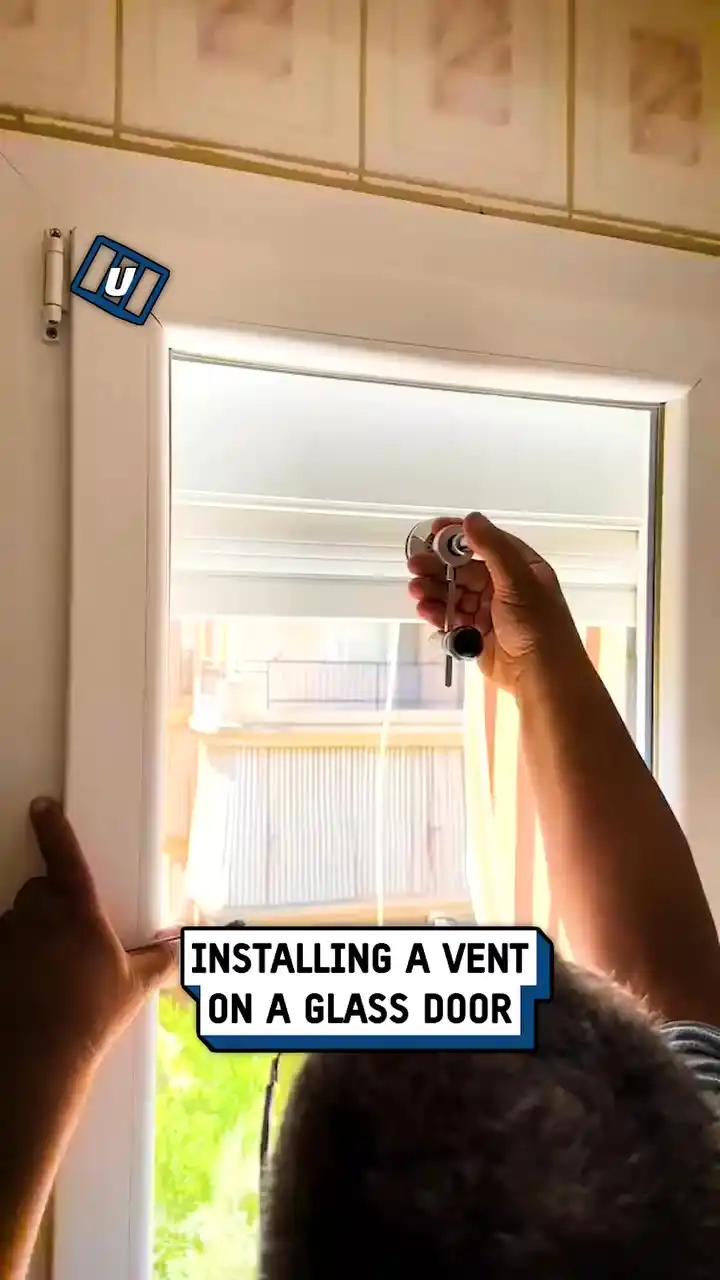 Installing a glass door vent 🤩💨