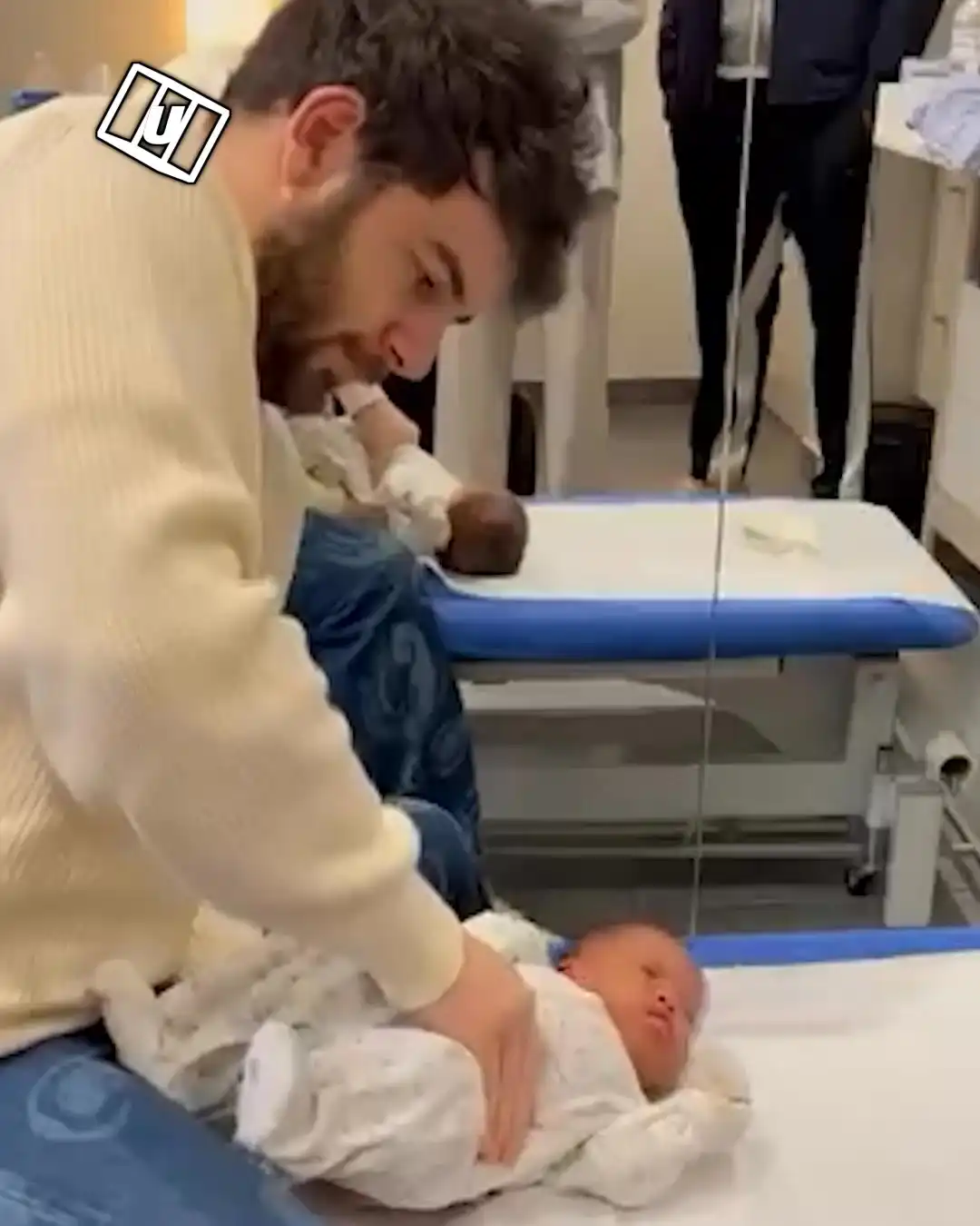 My job is to fart babies 👶💨