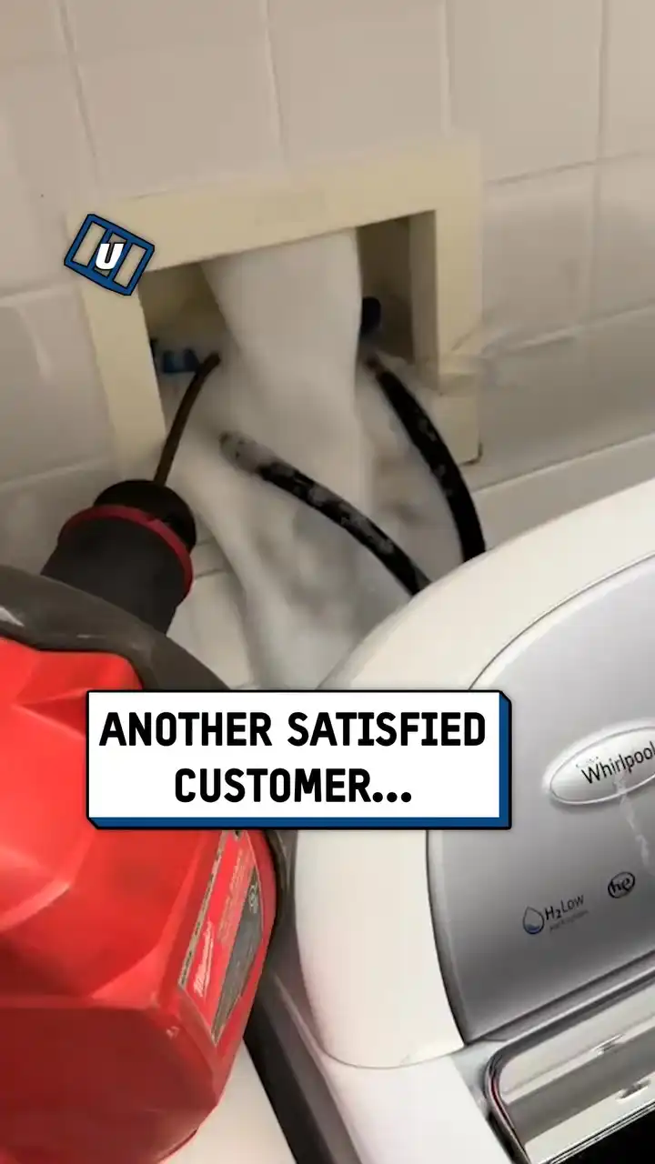 What do you do when even the plumber is confused 😱💦