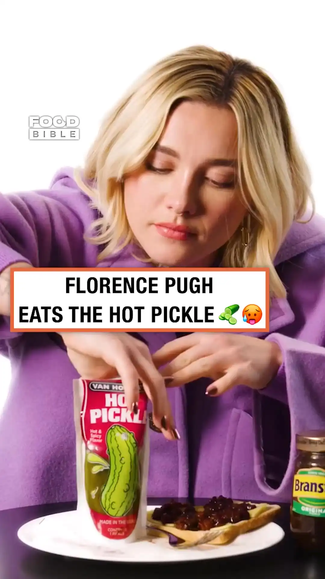 Florence Pugh tries hot pickle 🥒