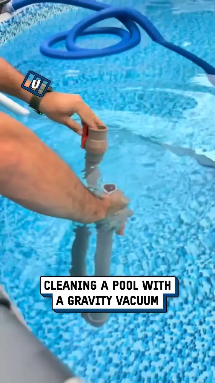 Pool cleaning siphon hack 😲💦