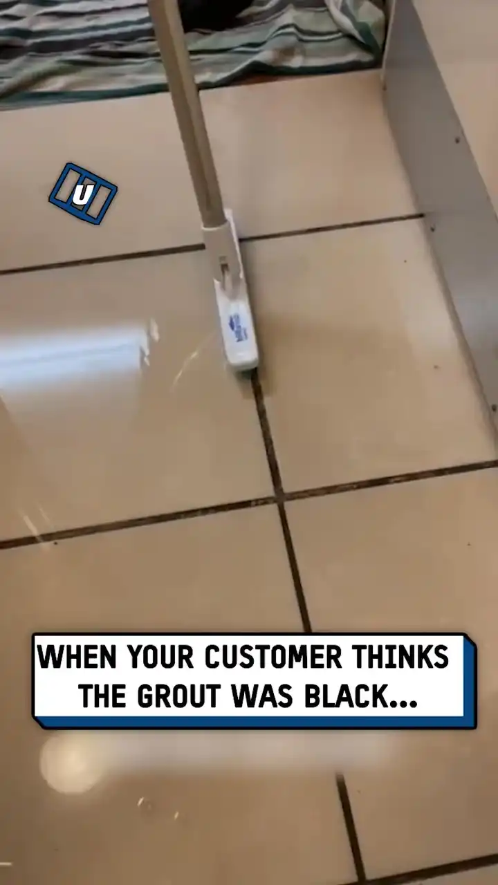 The customer thought her grout was a different color... 😲🧼