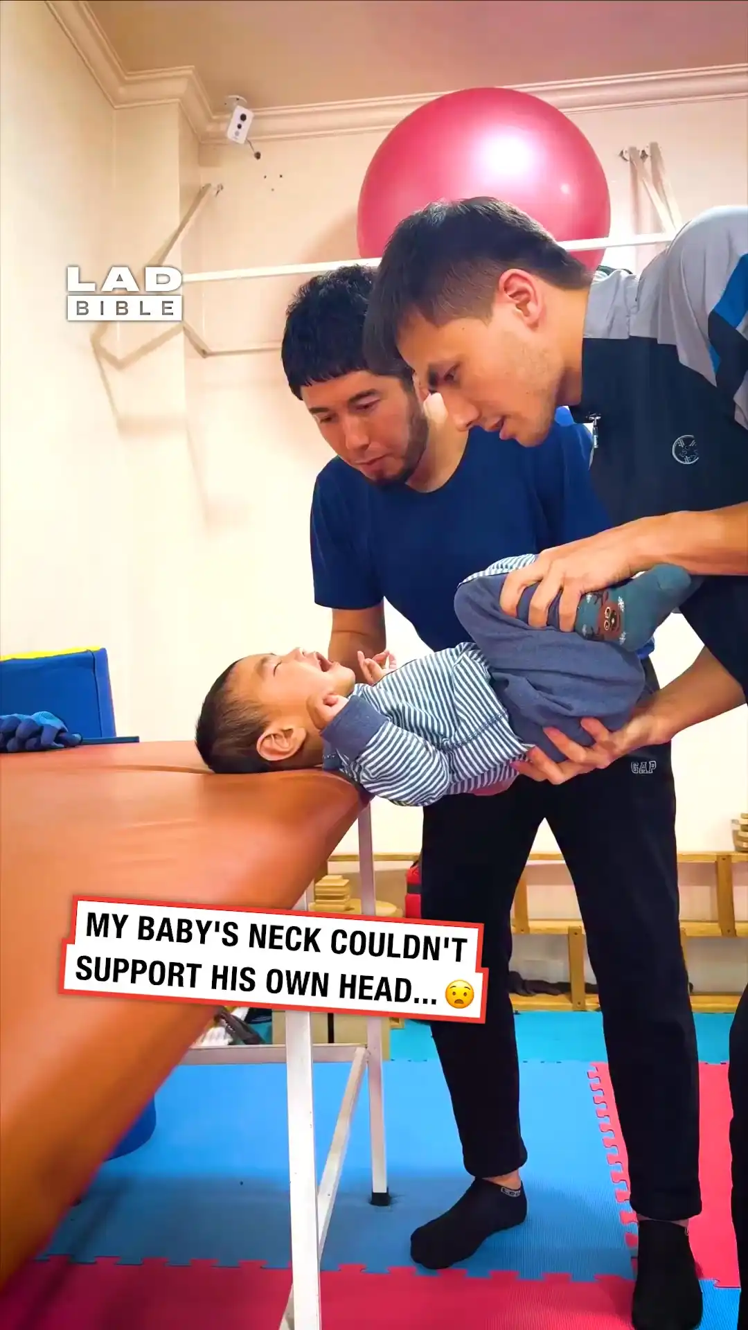 My baby's neck couldn't support his head 🤯