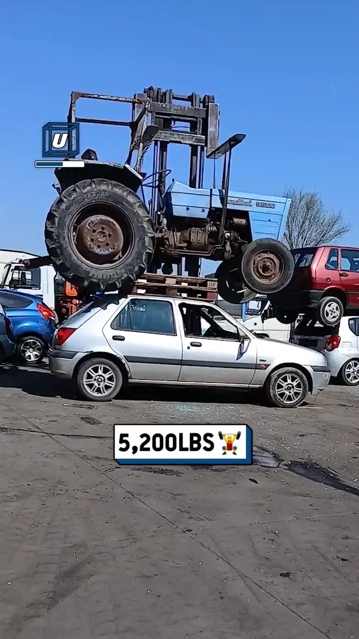 Testing a Ford Fiesta's strength 🚘💪