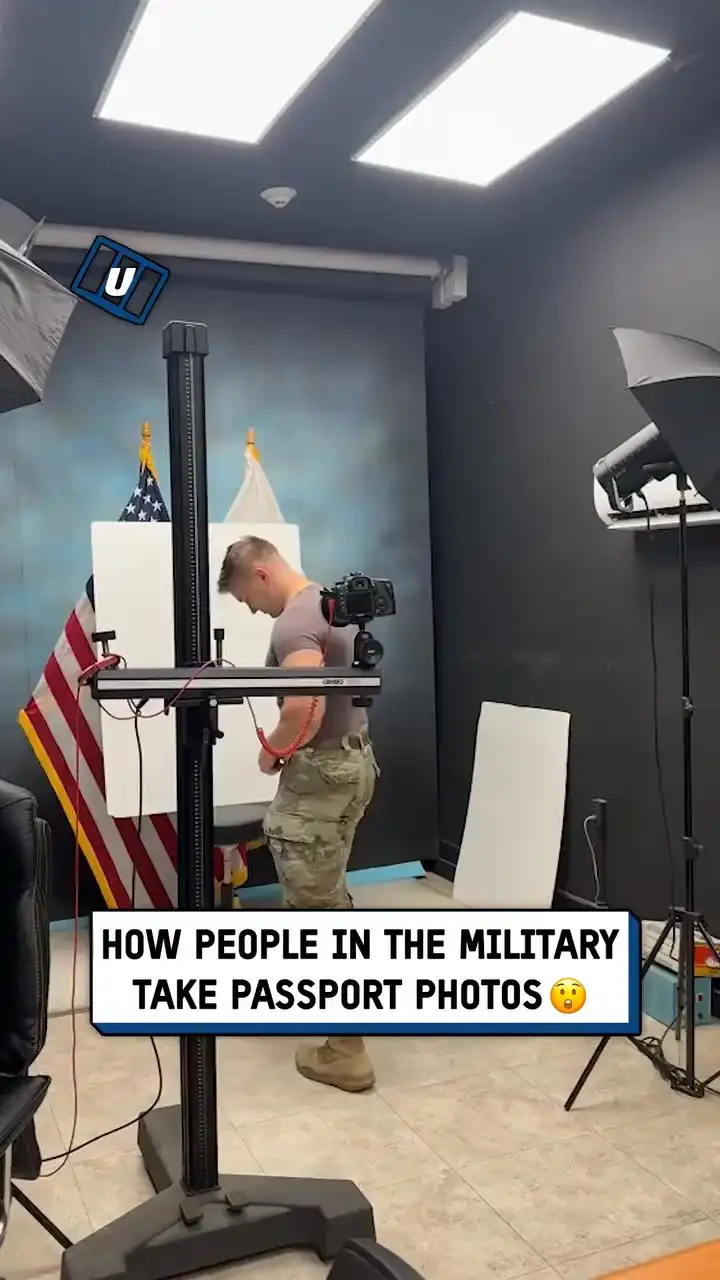 I had to swap shirts with my boyfriend for his passport photo 📸🤣