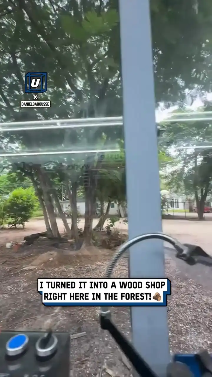 You would never guess what this shipping container has inside 😲🛠️ #fblifestyle