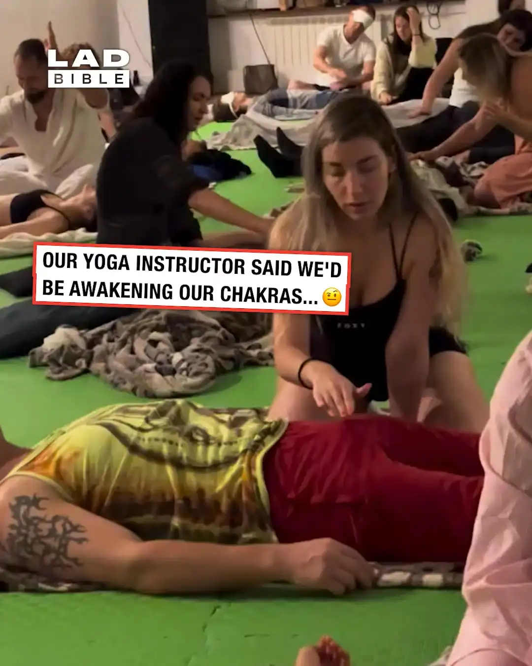 Suspicious yoga exercise 🤨