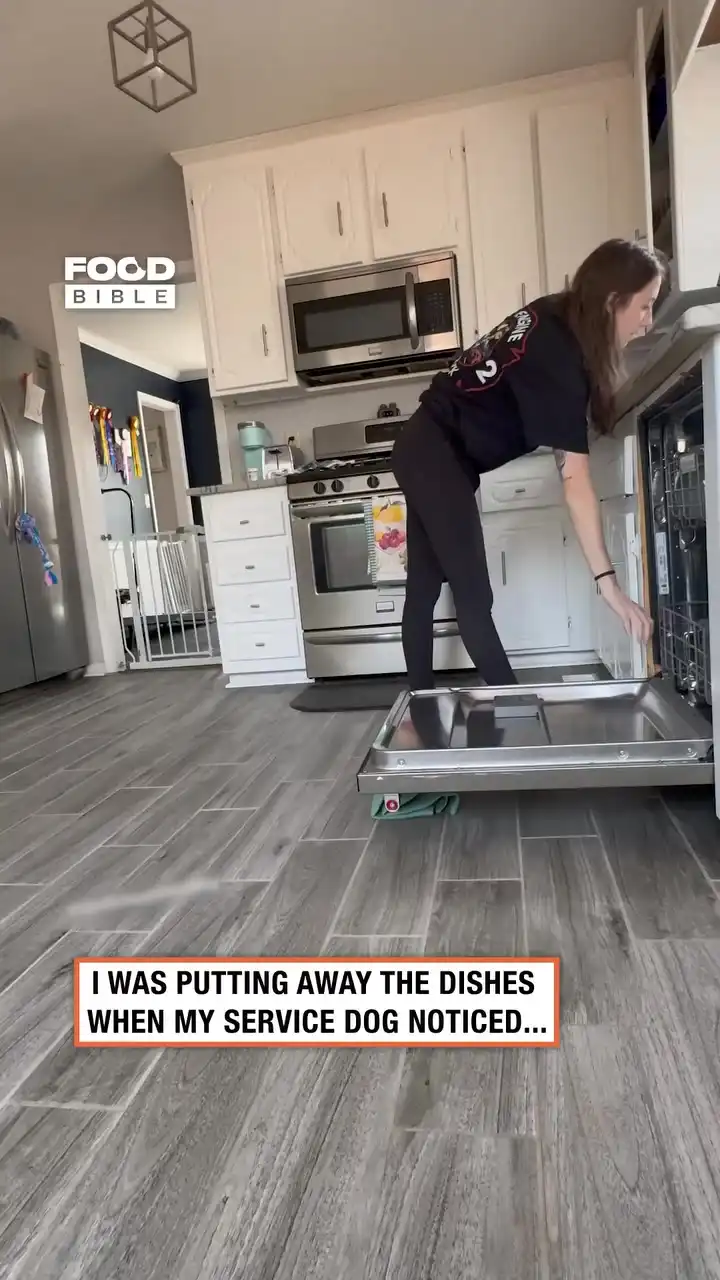 Heartwarming moment between service dog and owner ❤️