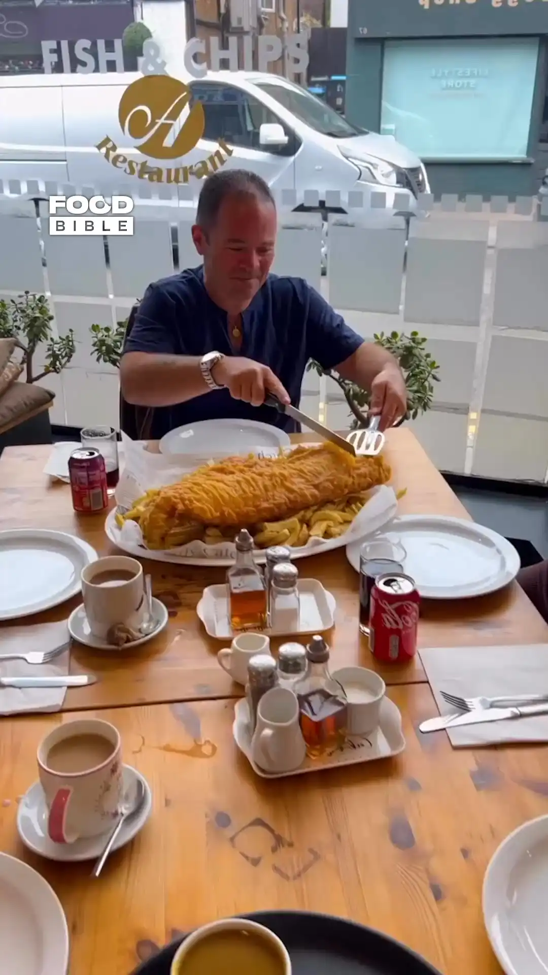 Huge fish and chips 🐟