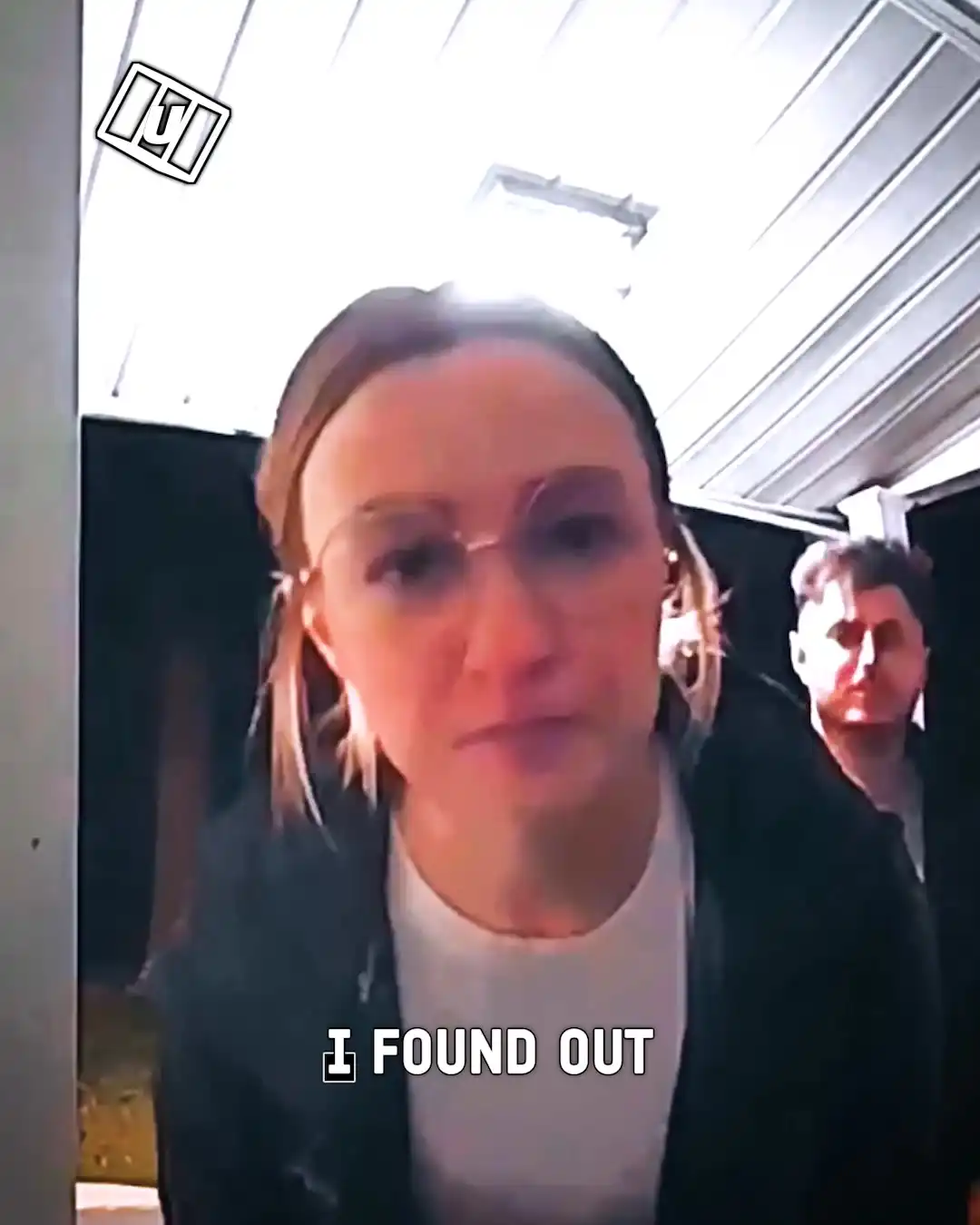 Gf rings bro's doorbell to tell him off 🤣