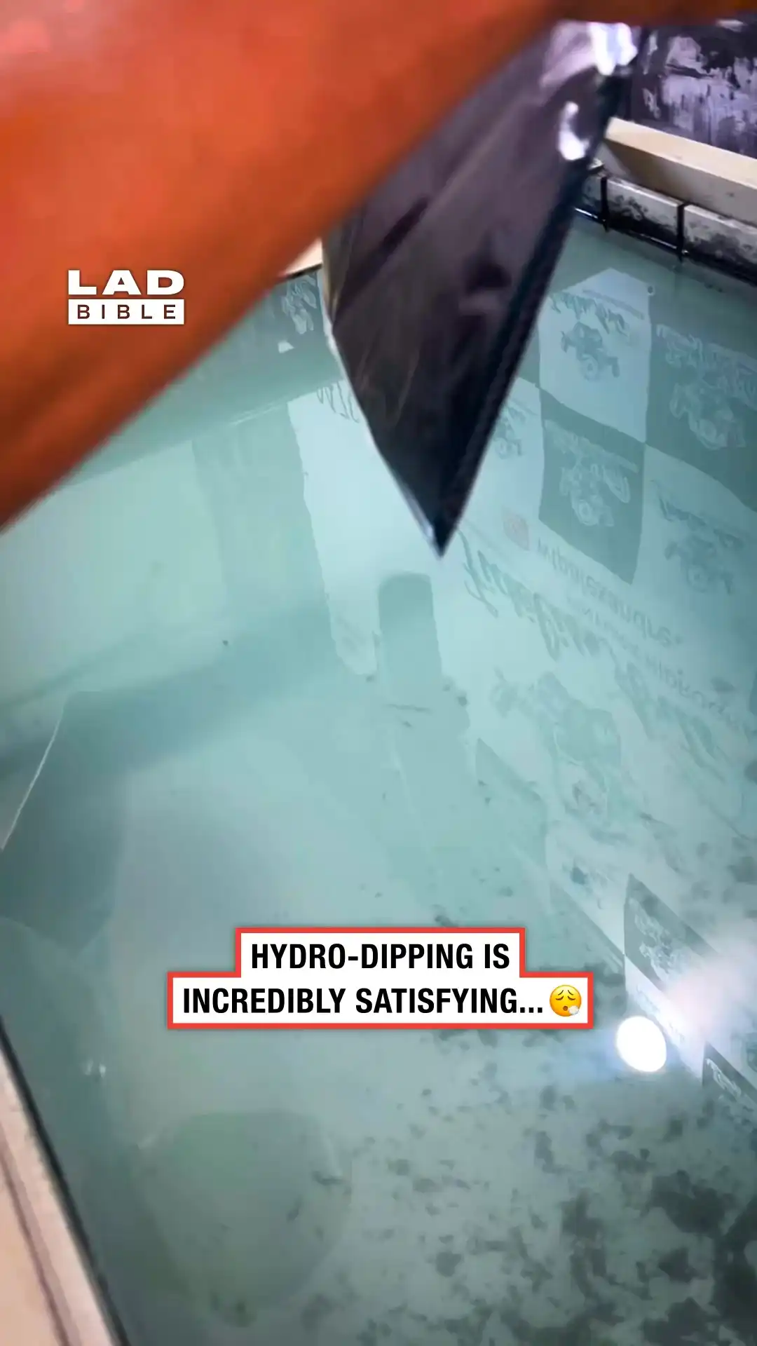 Hydraulic painting 😲💦