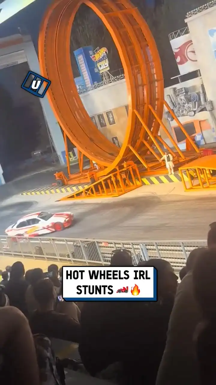 360Β° IRL Hot Wheels stunt π€―π₯