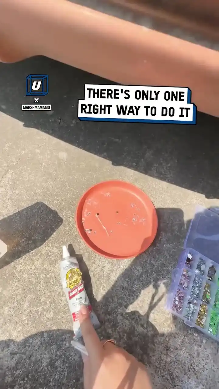 I bedazzled all the scrapes on my car 🤣✨