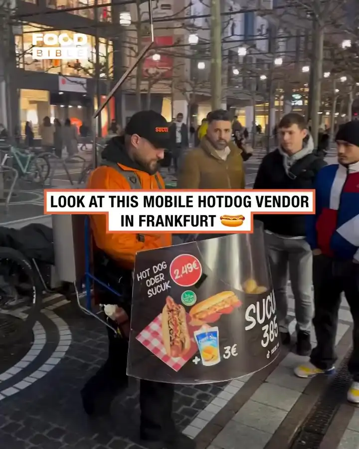 Mobile hot dog vendor In Frankfurt 🇩🇪🌭