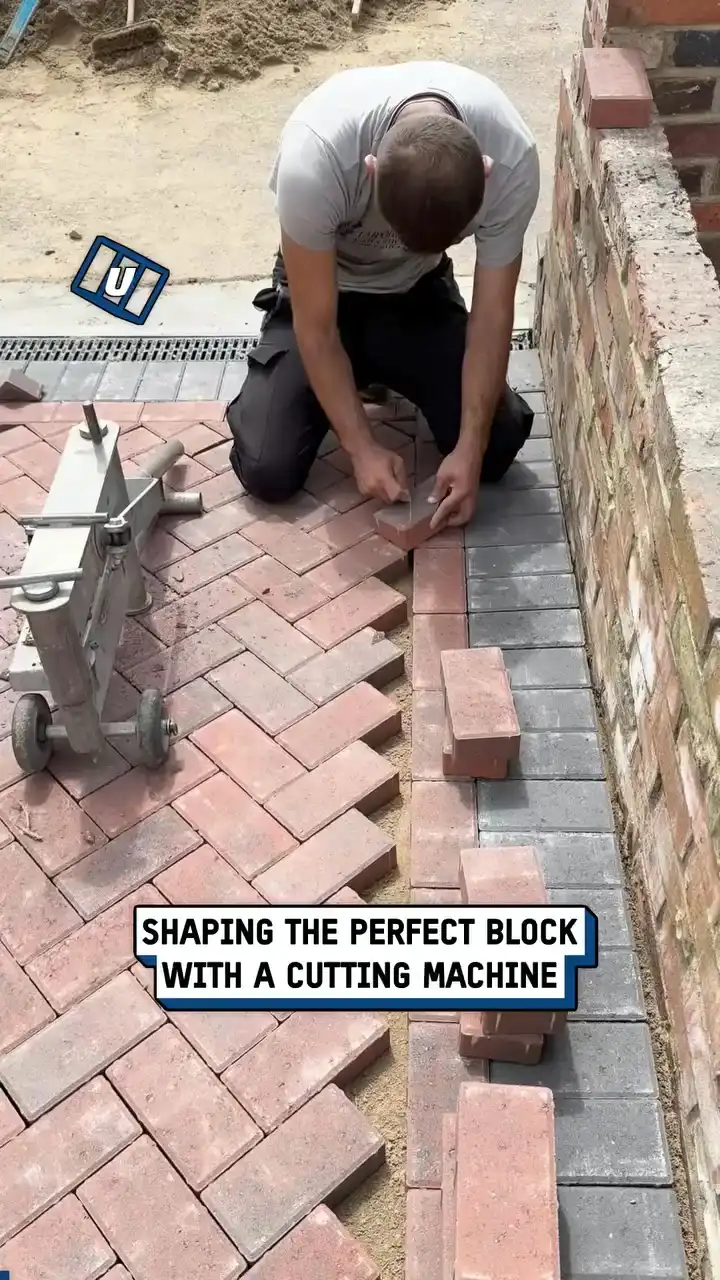 Block paving cutting machine 🤯🧱