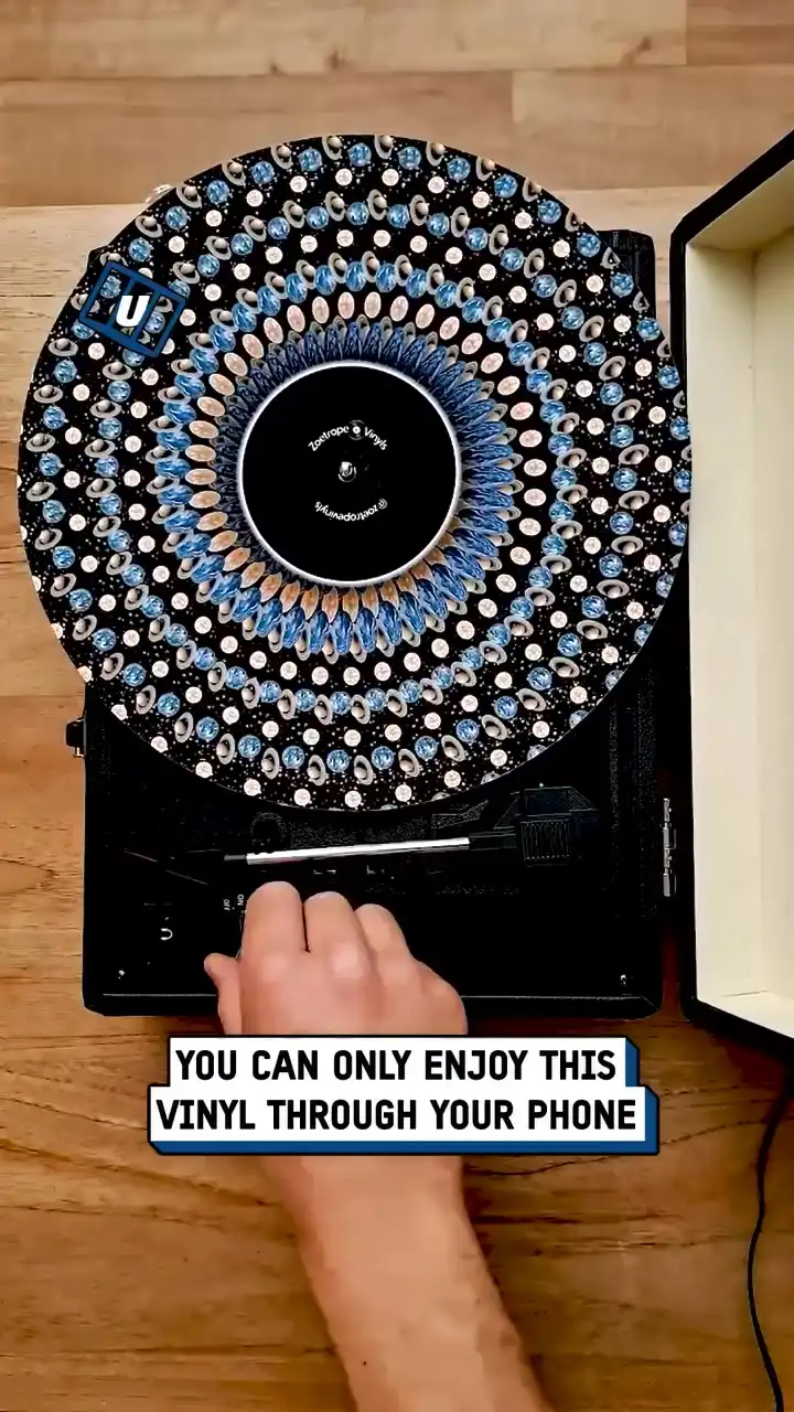 Trippy zoetrope vinyl designs 😵💫🎶