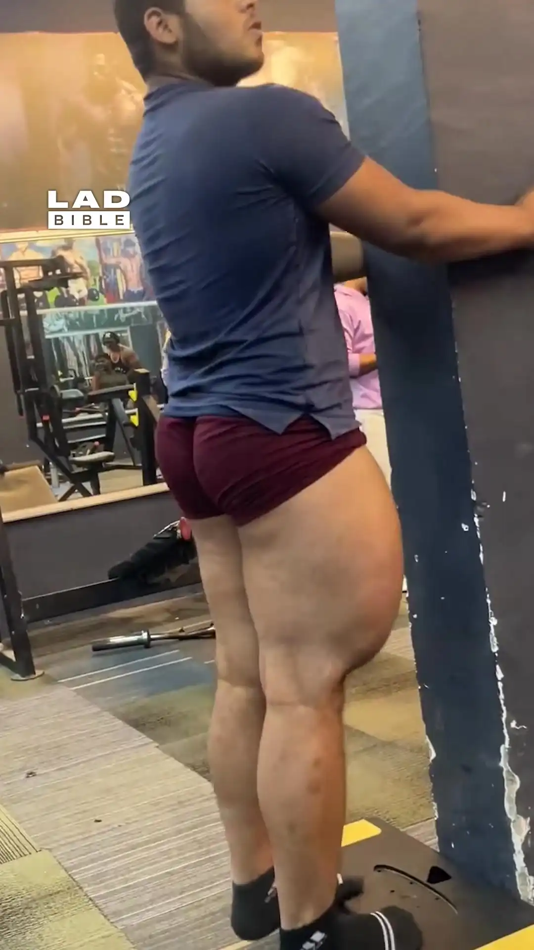 Every day is leg day for this guy 😮🦵