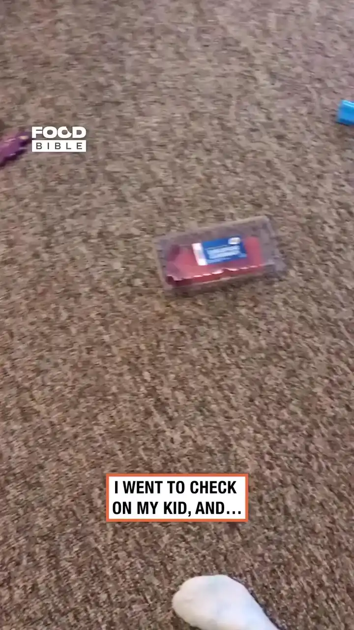 Toddler leaves a trail of food evidence 😂