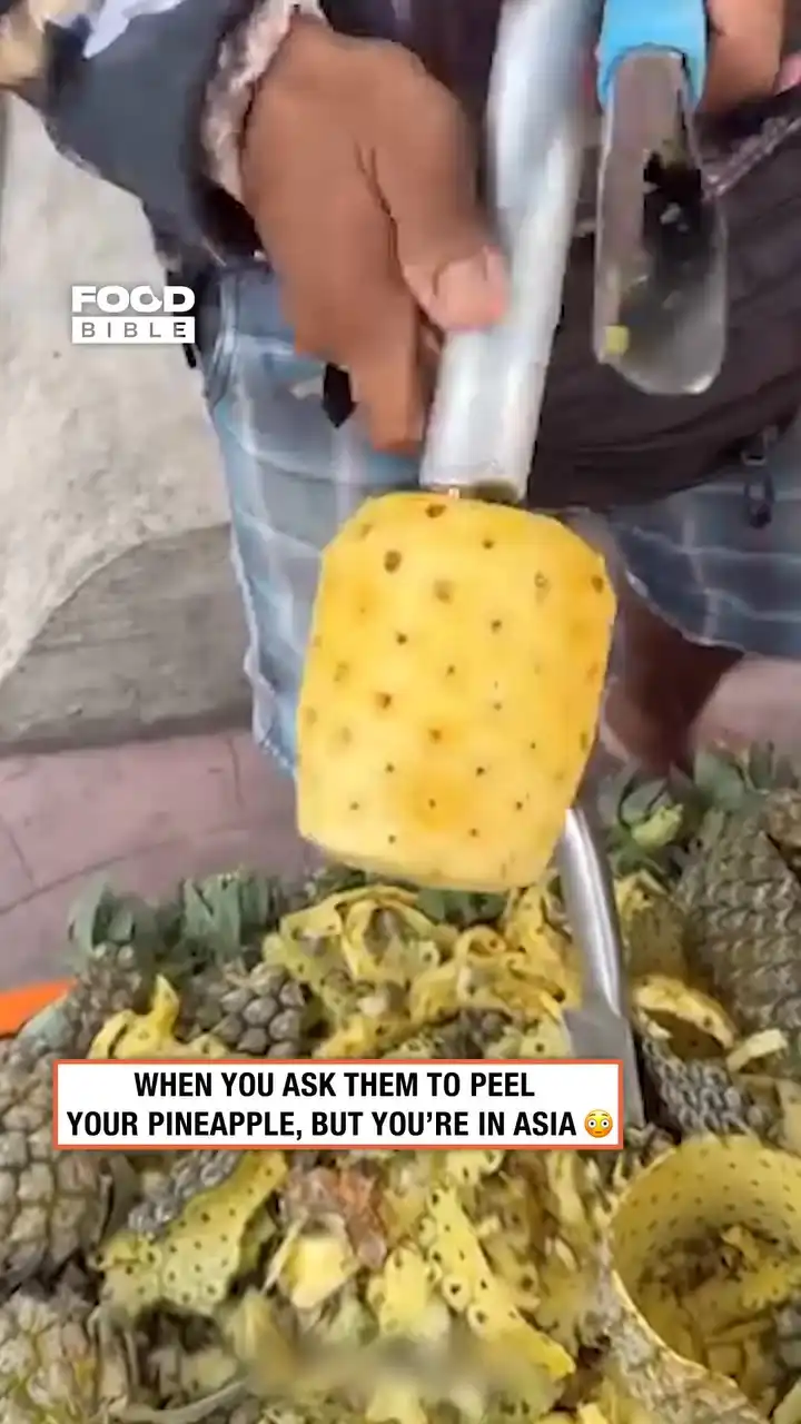 Interesting pineapple carving in Thailand 🇹🇭