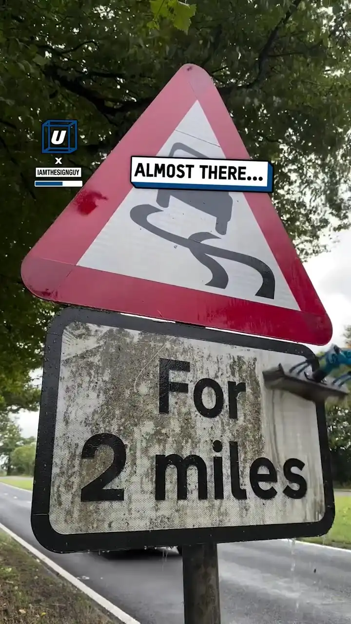 Satisfying road sign clean ⚠️🧼