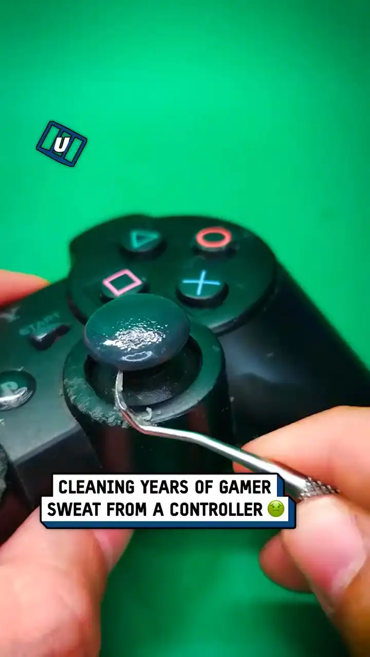 Satisfying controller cleaning process 🎮😲