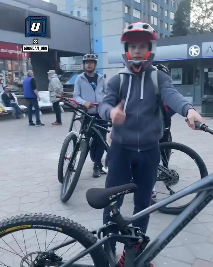 Crazy stick test on mountain bike 😲🚴