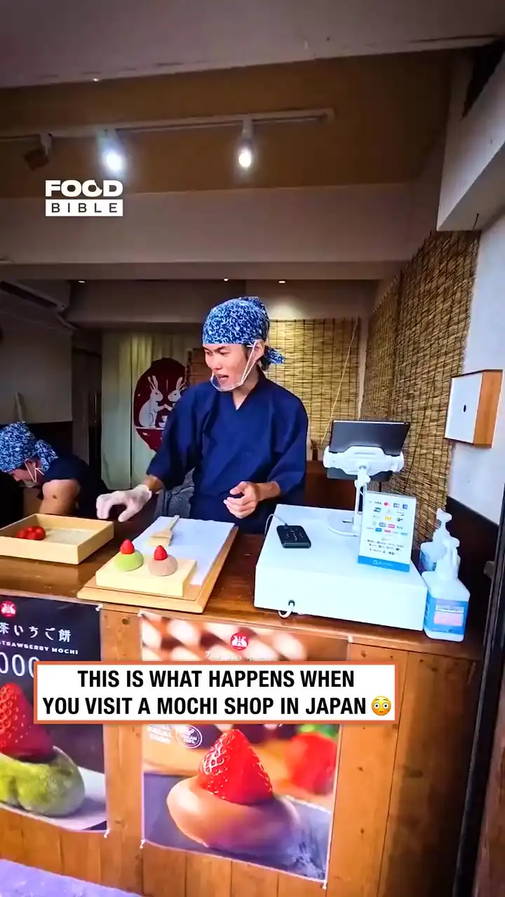 Visiting a traditional mochi shop in Japan 🇯🇵