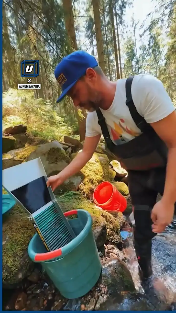 River panning for gold 🤩💦