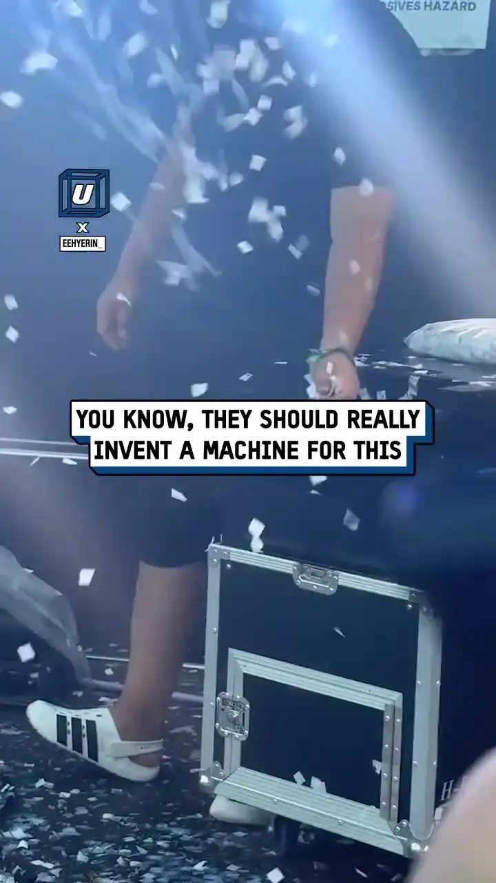 I thought it was a machine the entire time 😲🤣