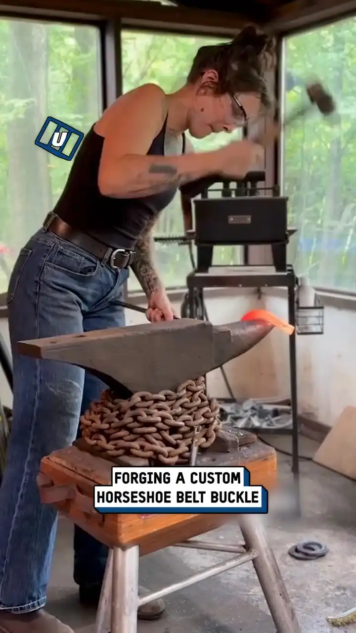 Forging a custom horseshoe belt buckle π΄π©βπ