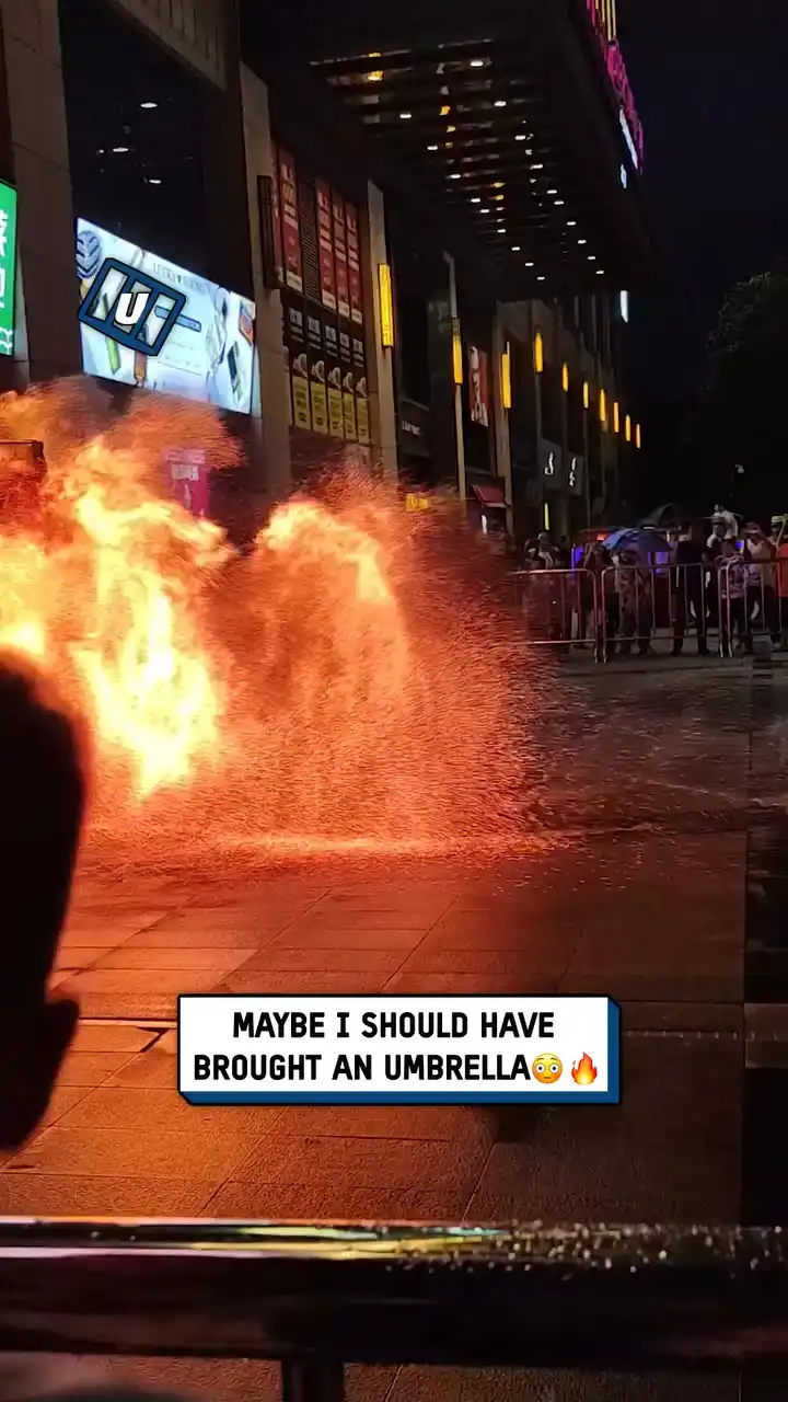 I walked past a literal fire performance 🔥😲 #fblifestyle