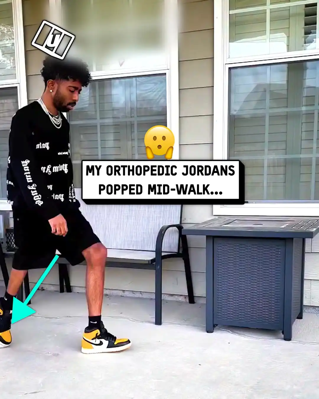 My orthopedic Jordans went flat 😳👟