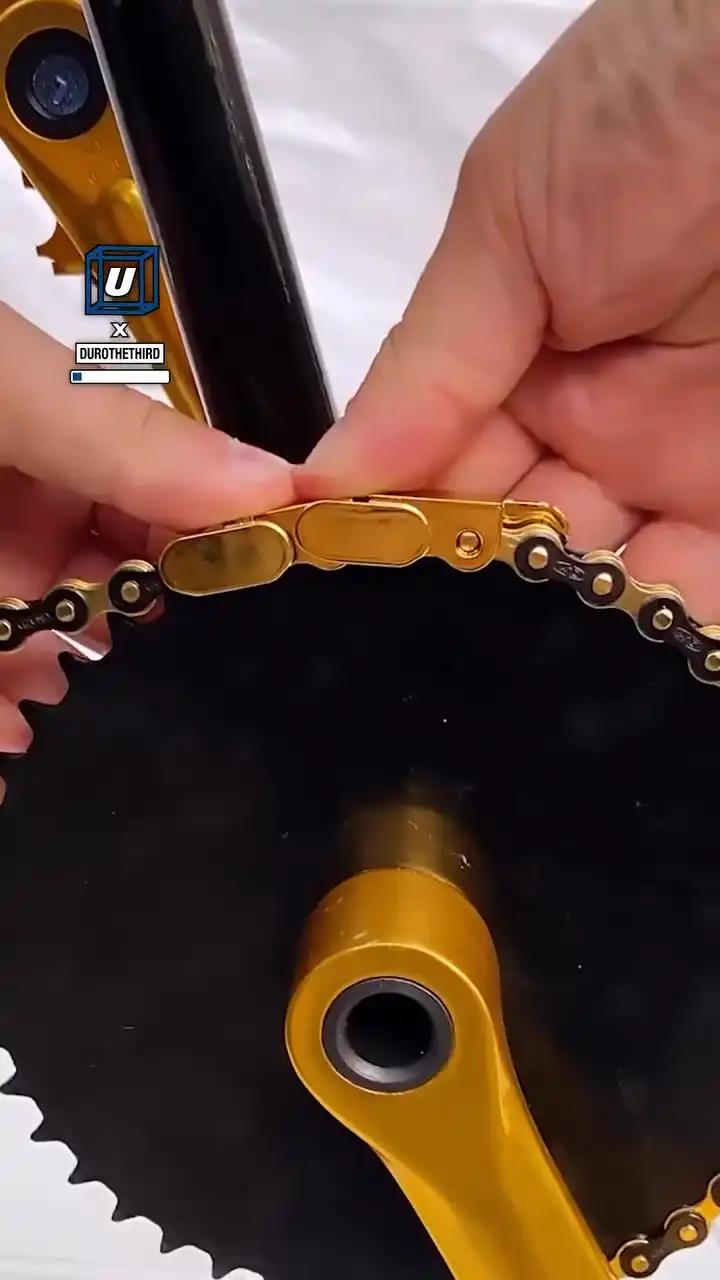Installing gold links on my custom BMX 🤩🚴‍♂️