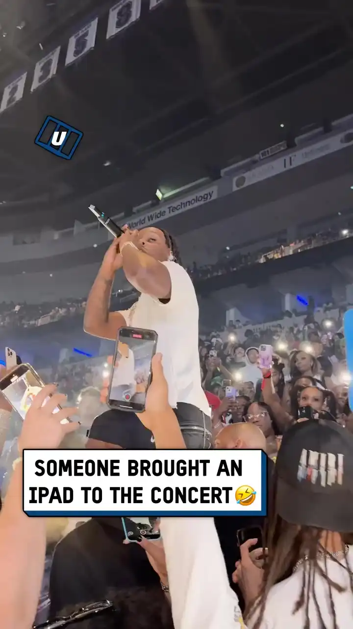 Who brings a whole iPad to a concert 😲🤣