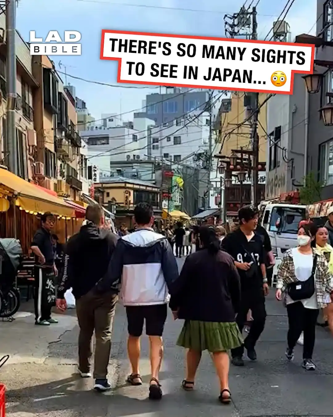 There's so many sights to see in Japan 😳😅