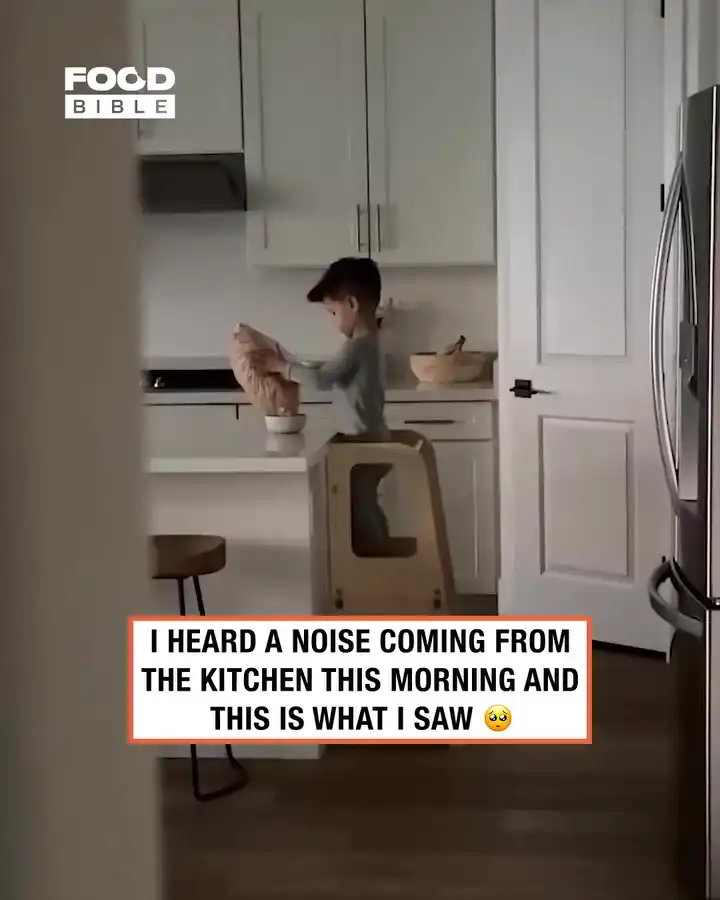 Kid makes breakfast in bed for baby sister 😭