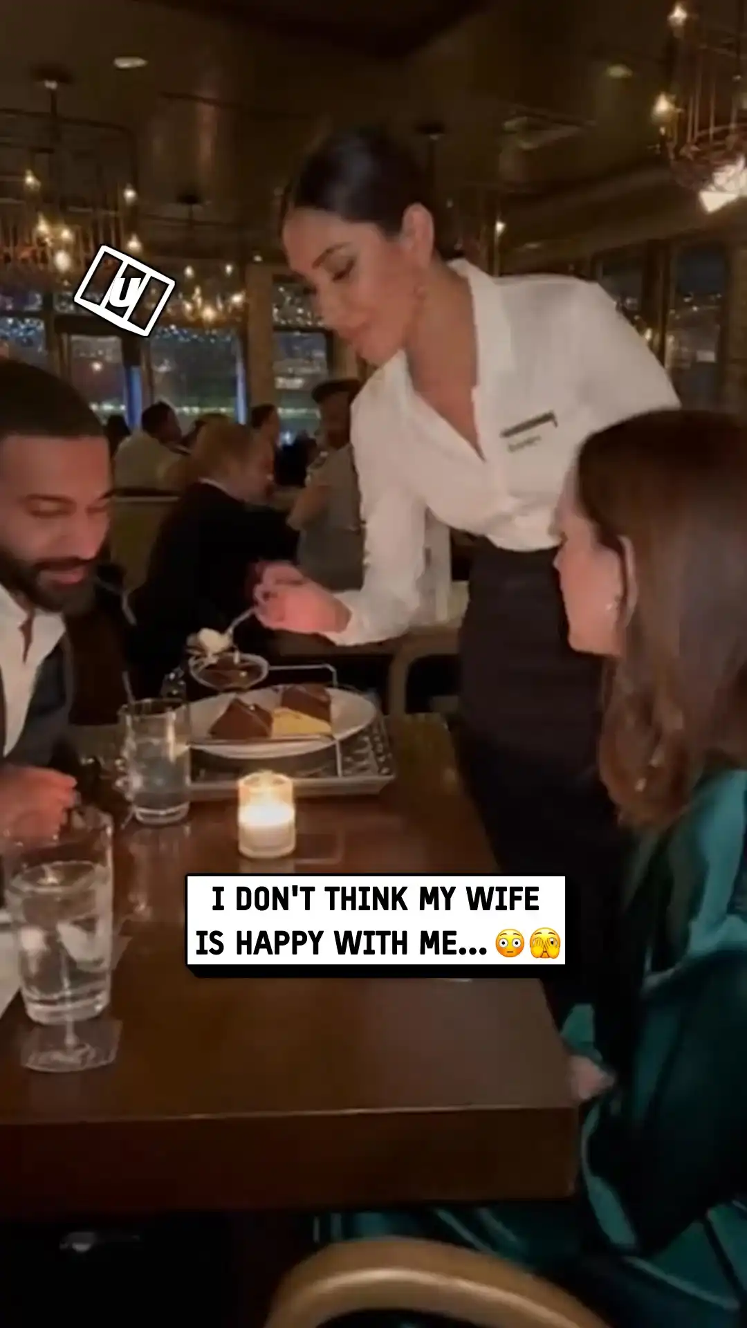 This waitress was so inappropriate 😳