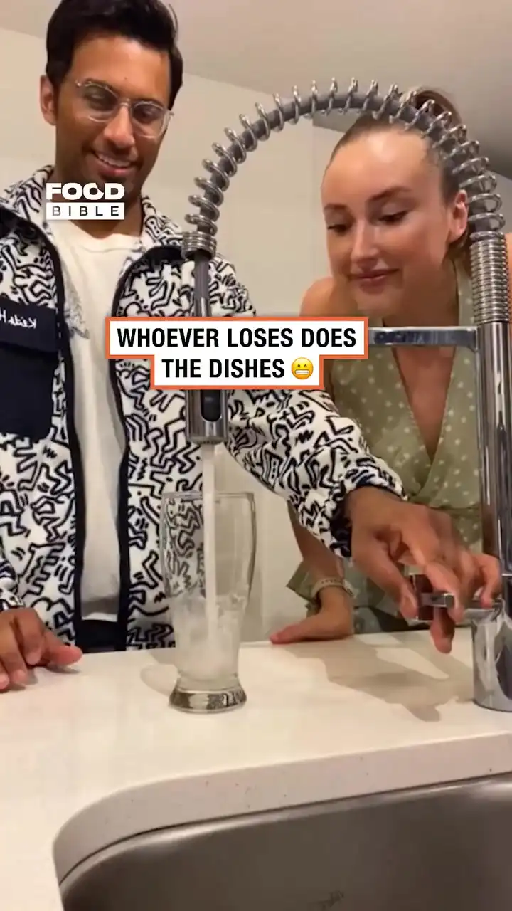 Couple do the water challenge 😂