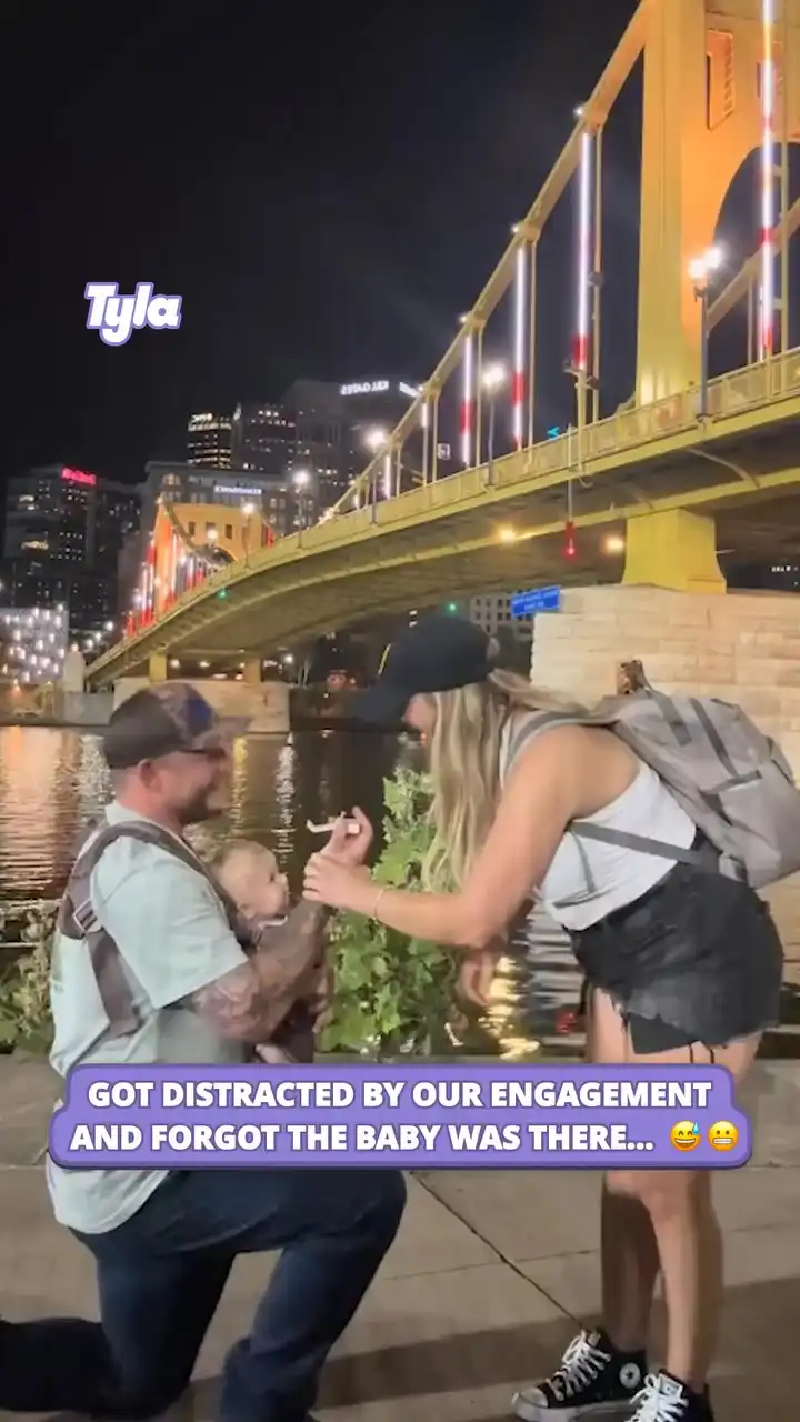 Nearly smothering baby with her chest ๐
๐ณ