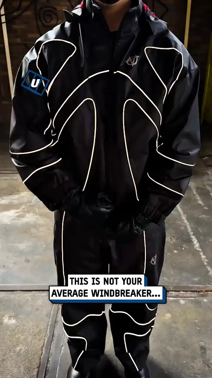 My jacket comes with a special secret feature ๐คซโ๏ธ #fblifestyle