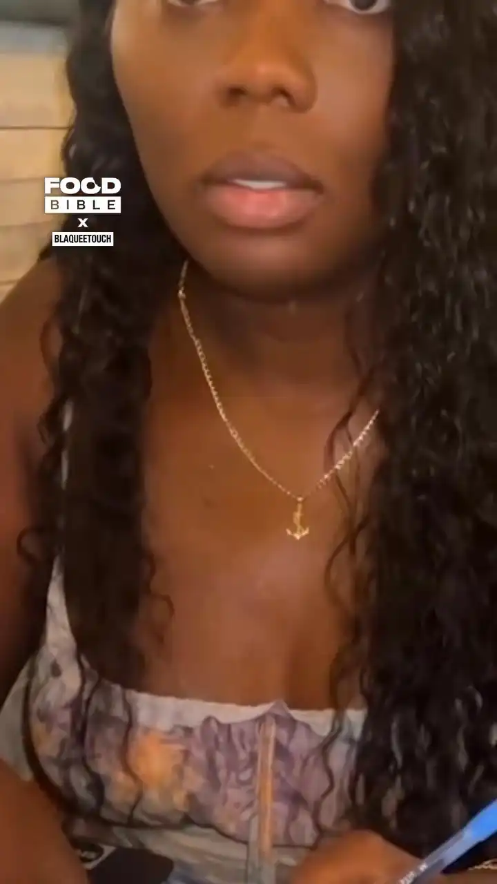 Signing for the bill 😂