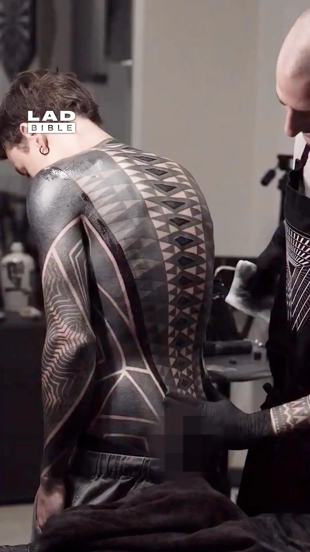 I couldn't stop shaking 🫨 #tattoo #crazy #interesting