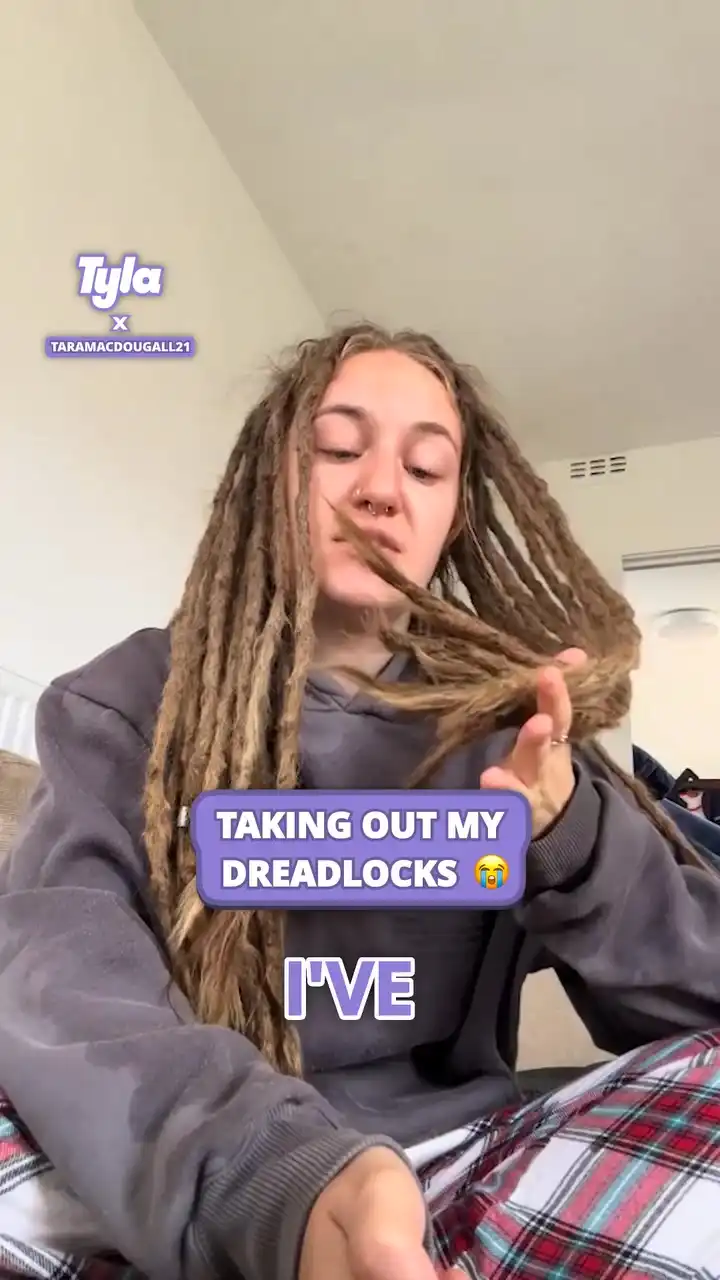 Taking out my dreadlocks 😭