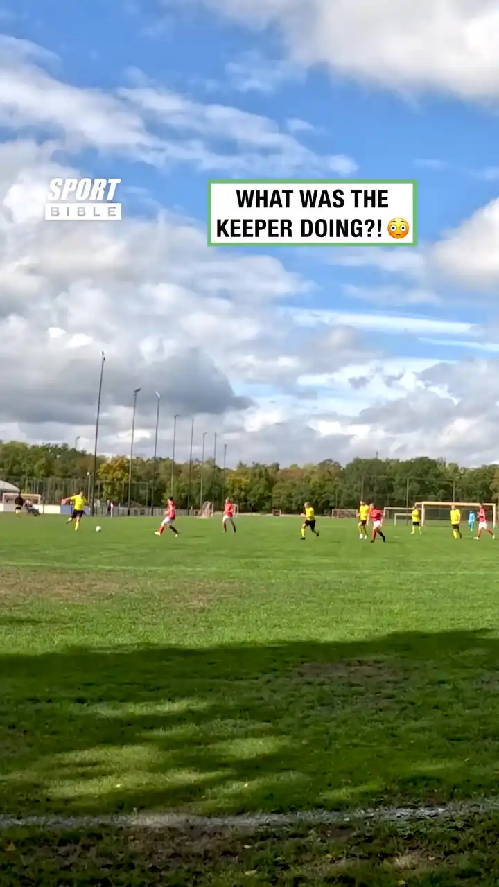 What Is This Keeper Doing?!